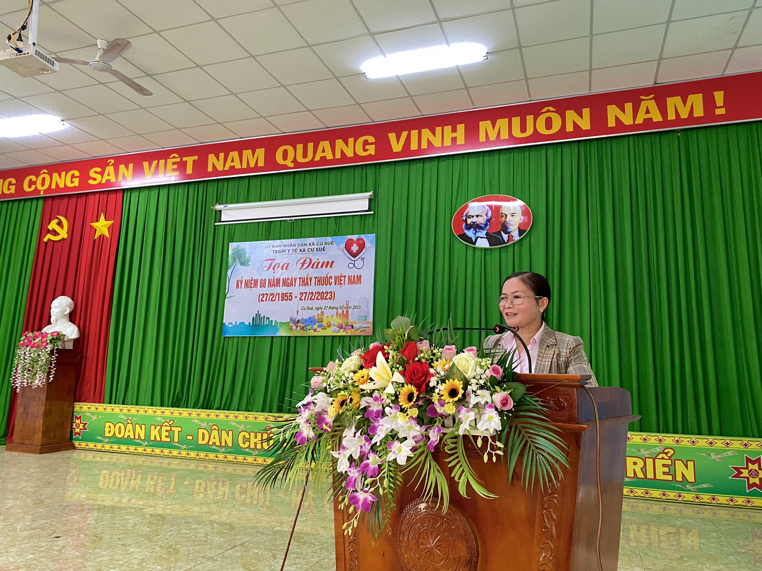68 nam ngay thay thuoc 02